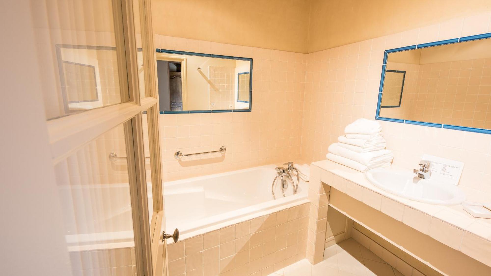 Le Champ Des Oiseaux Hotel & Spa Τρουά Εξωτερικό φωτογραφία